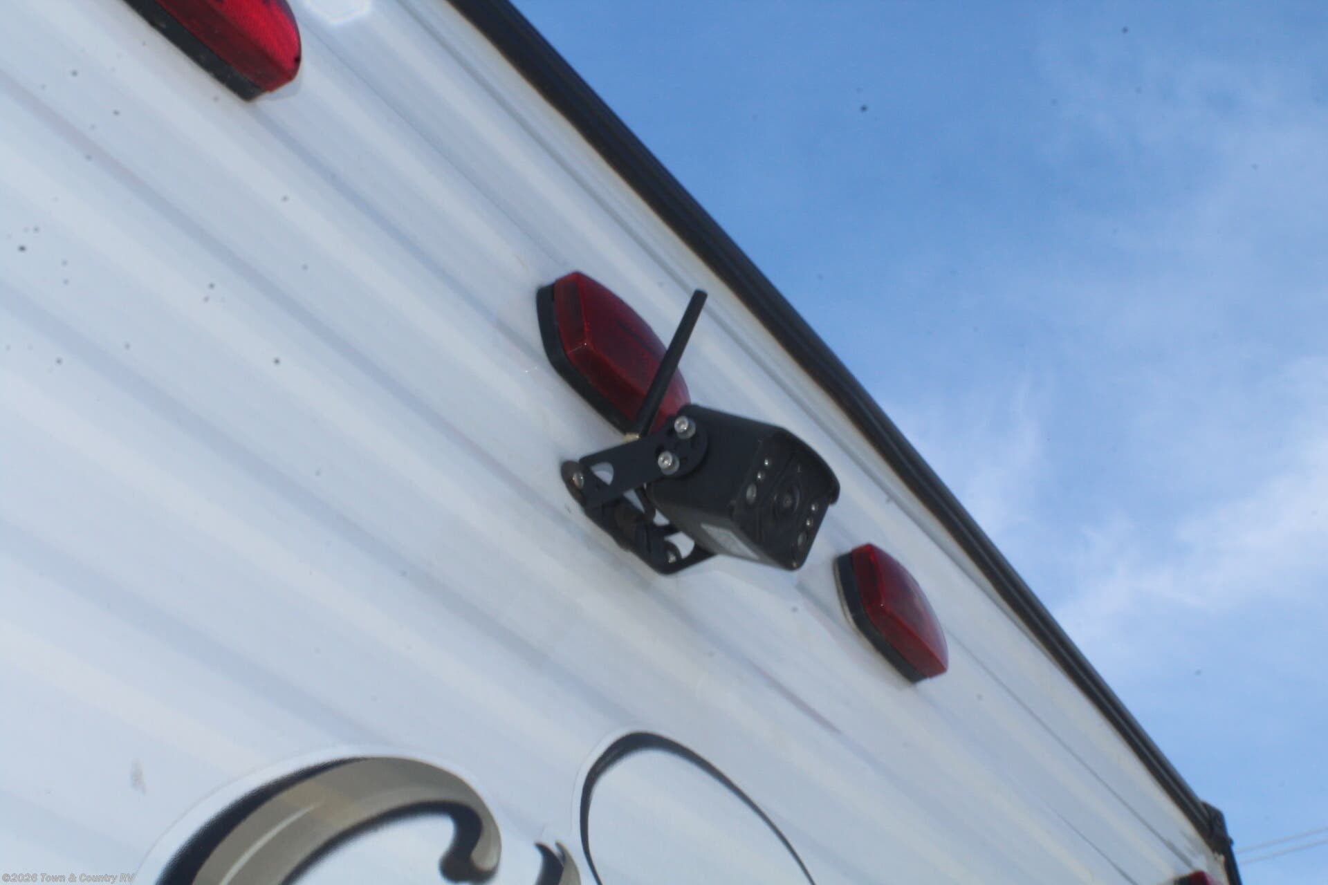 2016 Clipper 17FQ by Coachmen from Town & Country RV in Clyde, Ohio