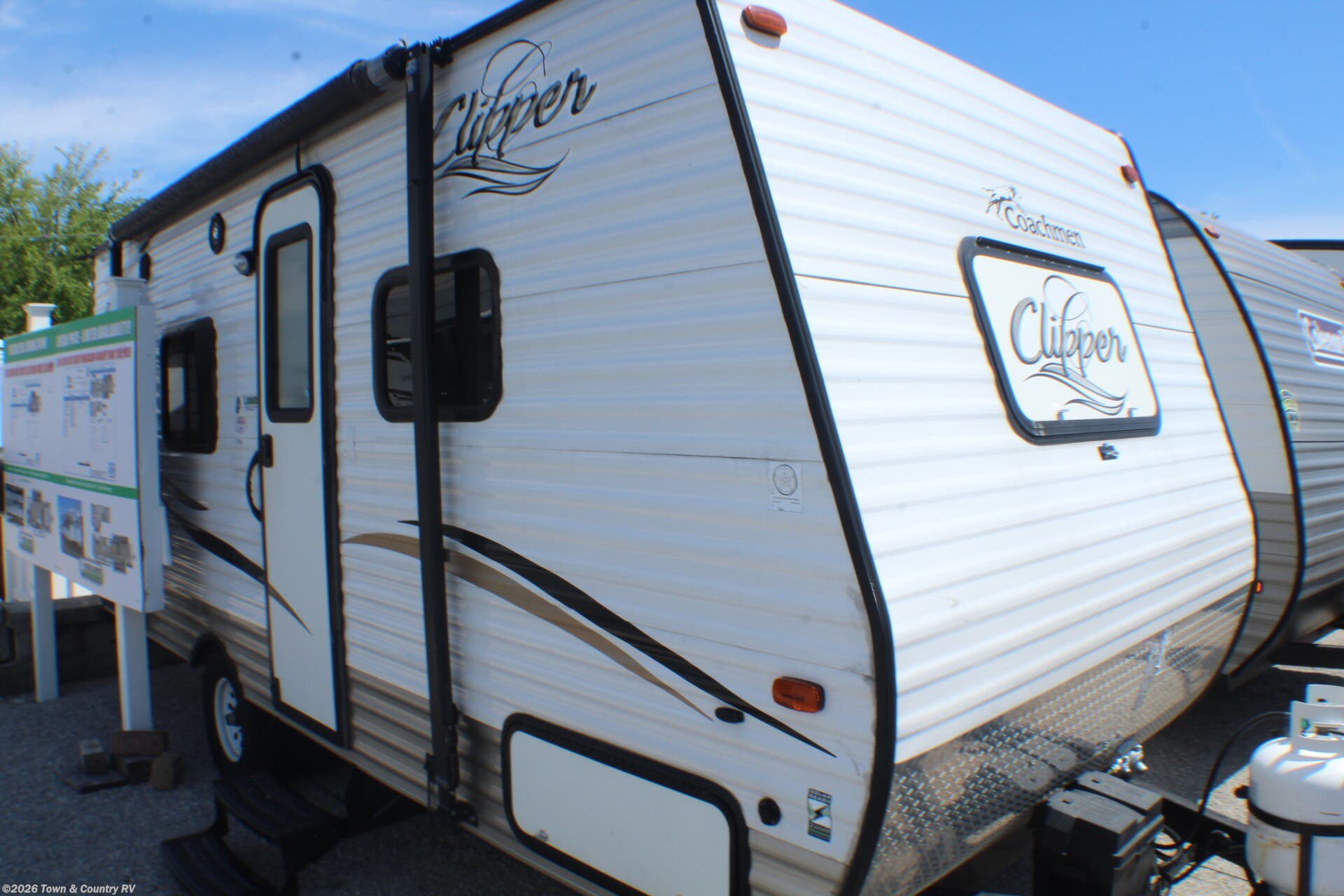 Used 2016 Coachmen Clipper 17FQ available in Clyde, Ohio