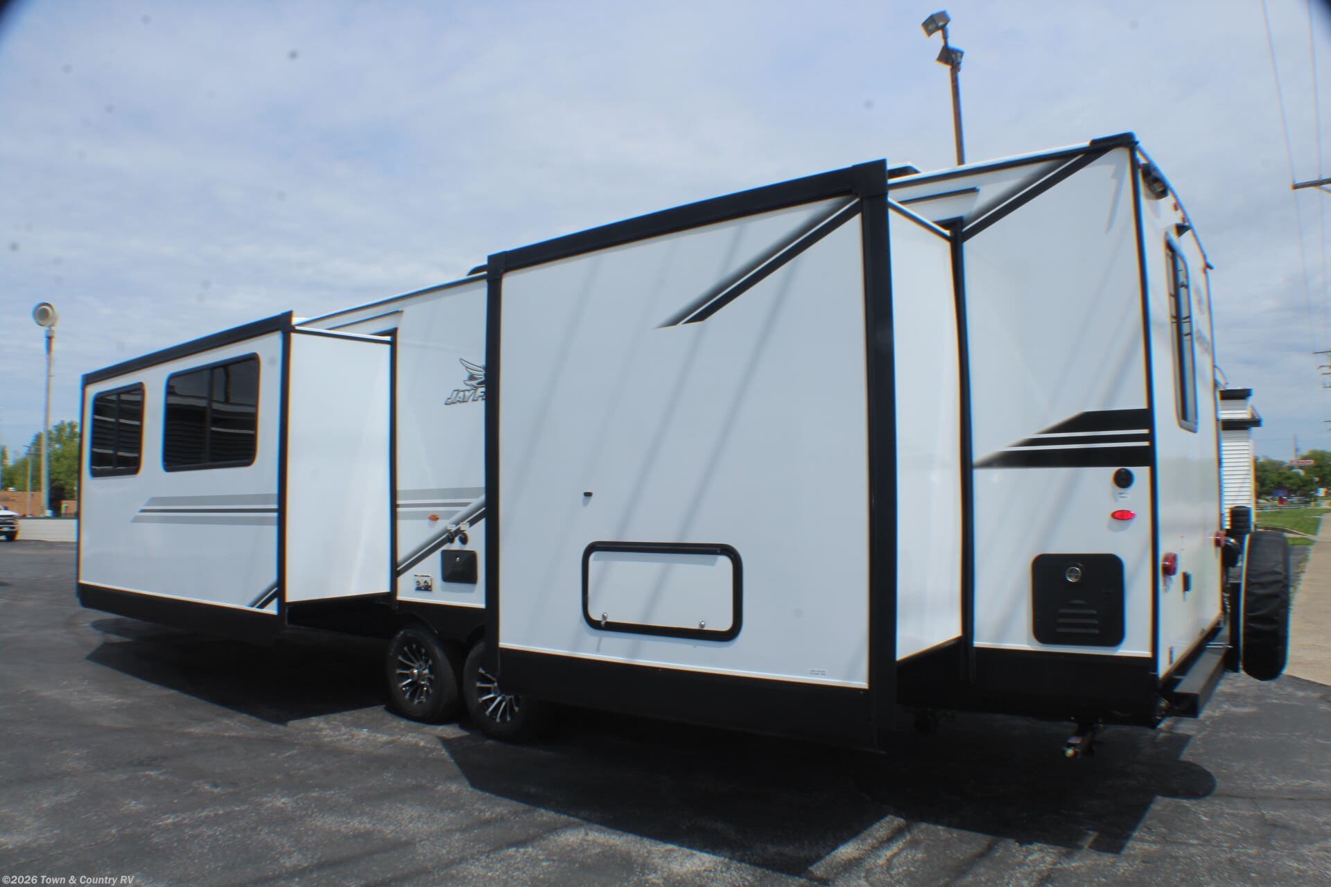 2026 Jayco Jay Flight SLX 380DQS - New Travel Trailer For Sale by Town & Country RV in Clyde, Ohio