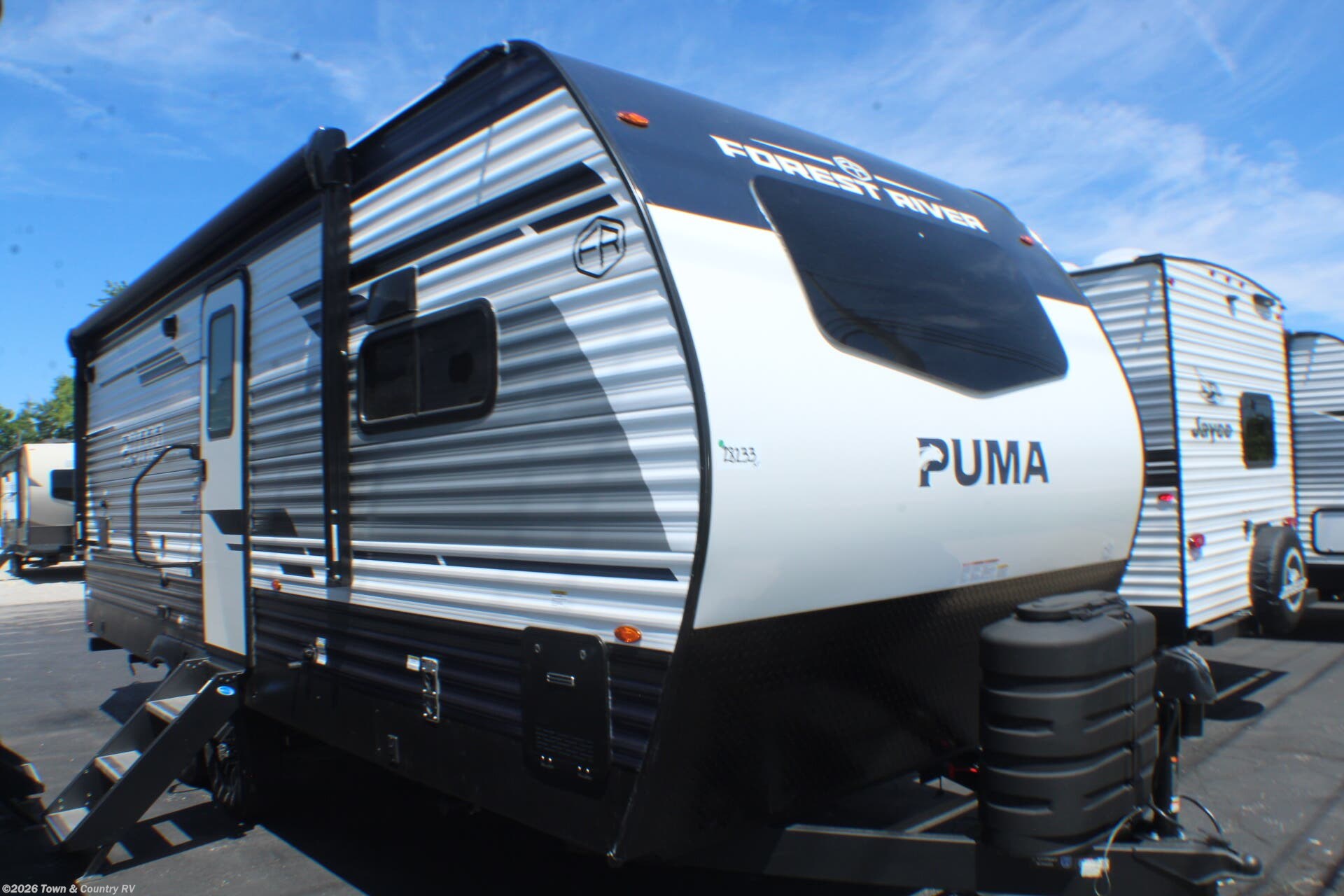 2026 Palomino Puma 220FK - New Travel Trailer For Sale by Town & Country RV in Clyde, Ohio