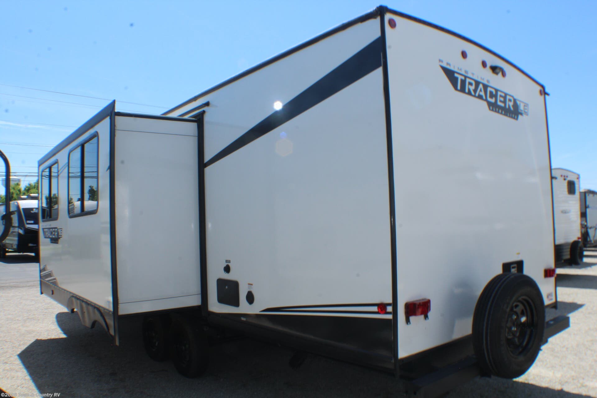 2023 Prime Time Tracer 260BHSLE - Used Travel Trailer For Sale by Town & Country RV in Clyde, Ohio
