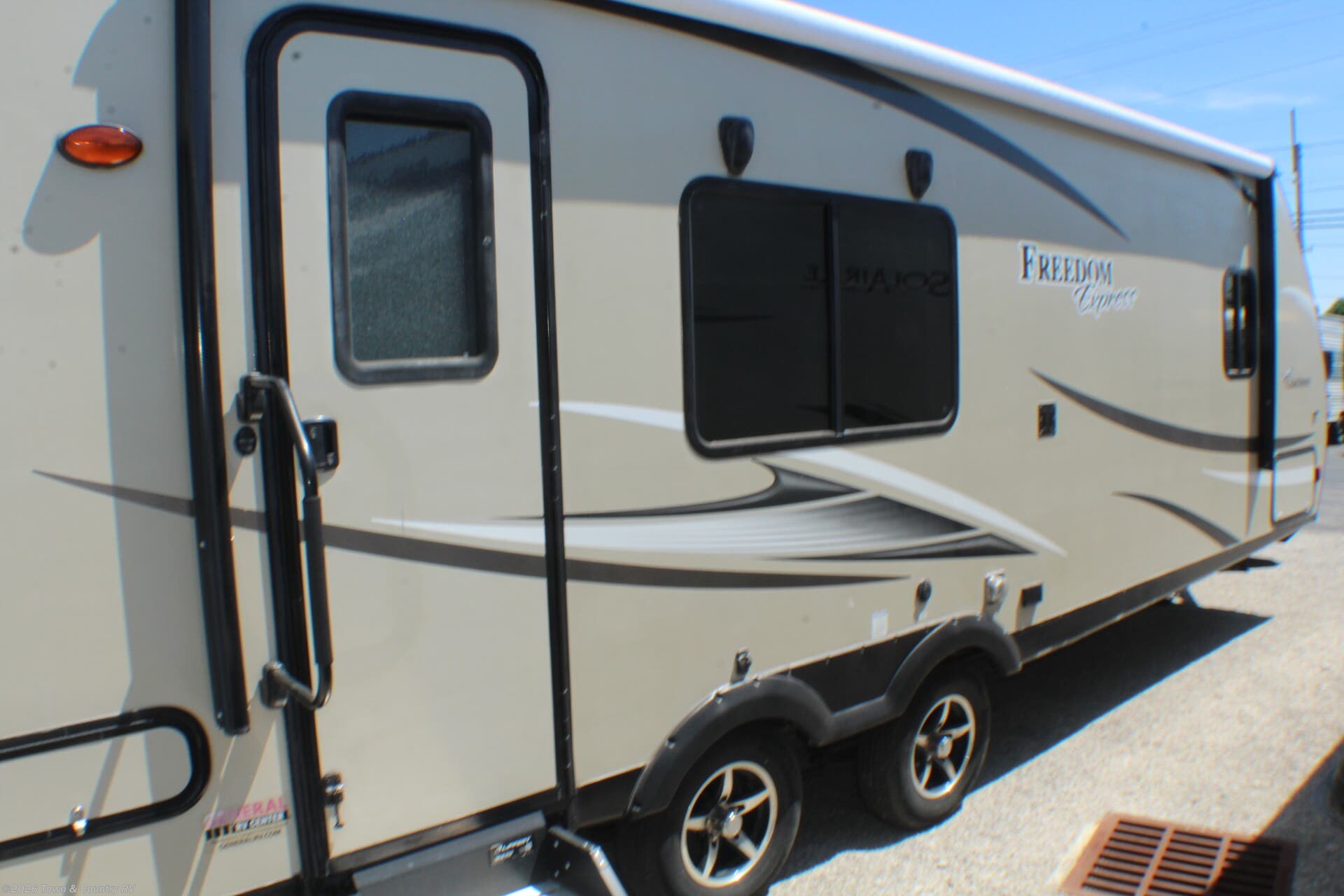 2017 Freedom Express 246RKS by Coachmen from Town & Country RV in Clyde, Ohio
