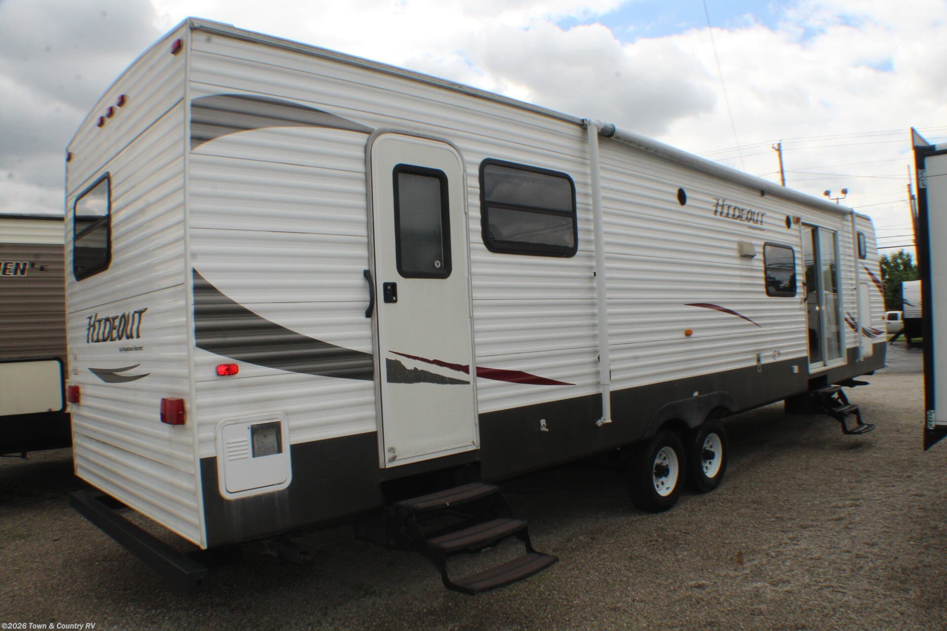 2012 Hideout 38BHDS by Keystone from Town & Country RV in Clyde, Ohio