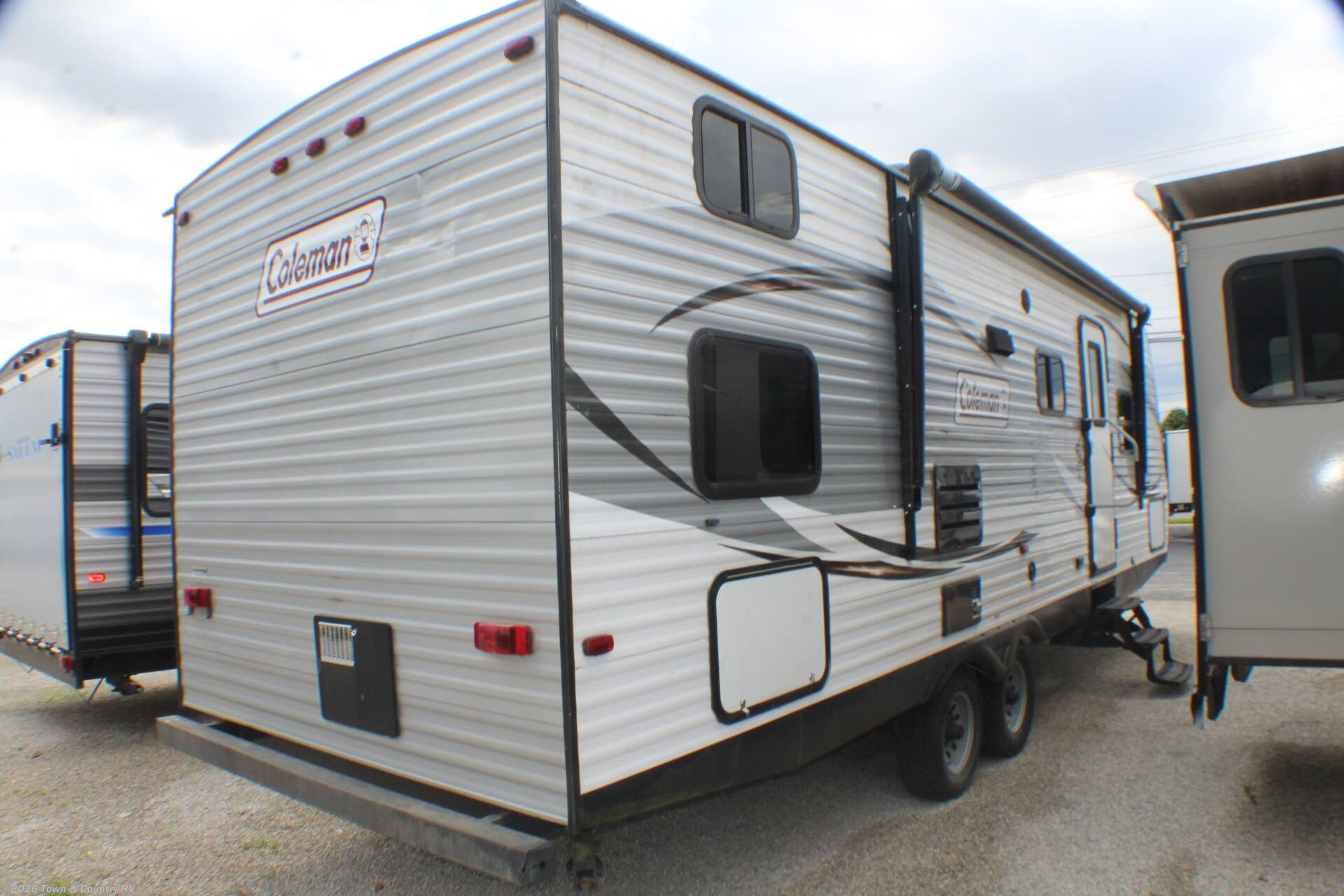 2015 Coleman 262BH by Dutchmen from Town & Country RV in Clyde, Ohio
