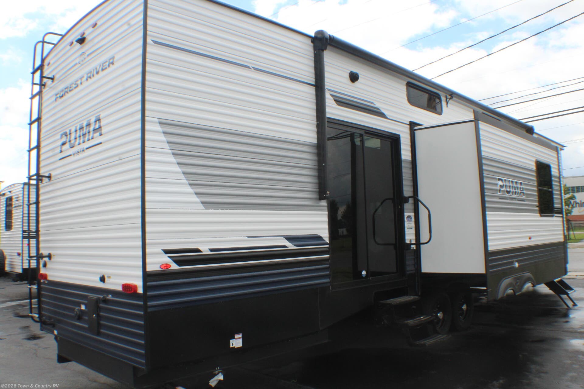 New 2027 Palomino Puma 420LFT available in Clyde, Ohio