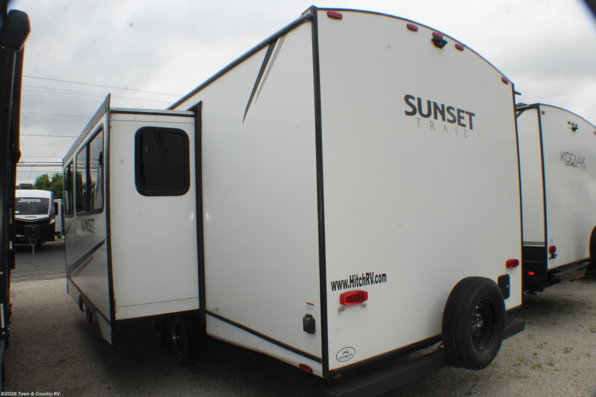 2022 CrossRoads Sunset Trail Super Lite 253RB - Used Travel Trailer For Sale by Town & Country RV in Clyde, Ohio