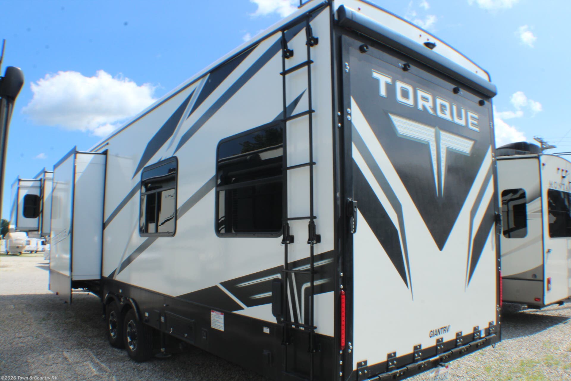 2024 Torque 384TQ by Heartland from Town & Country RV in Clyde, Ohio