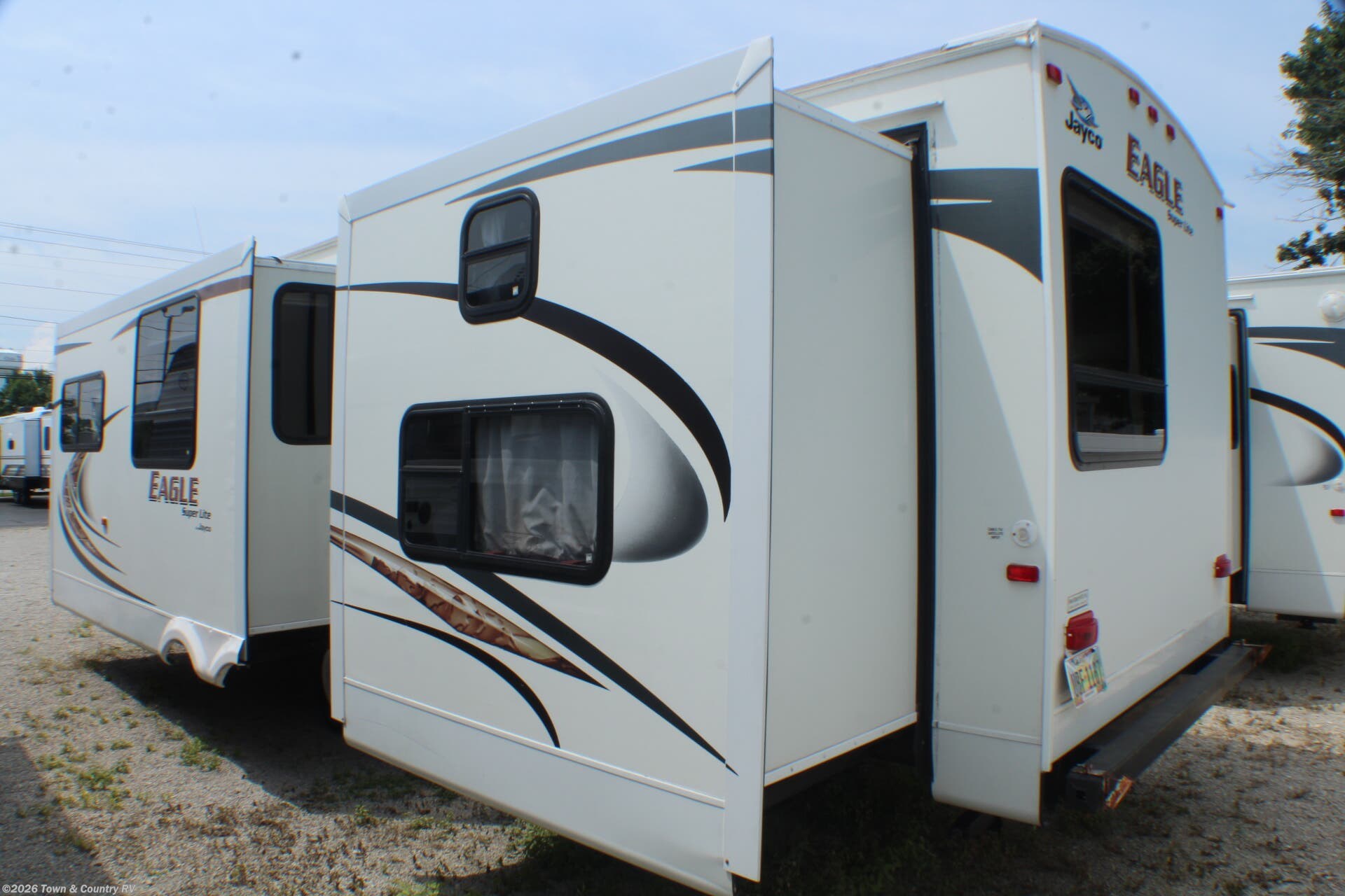 2012 Jayco Eagle 314BDS - Used Travel Trailer For Sale by Town & Country RV in Clyde, Ohio