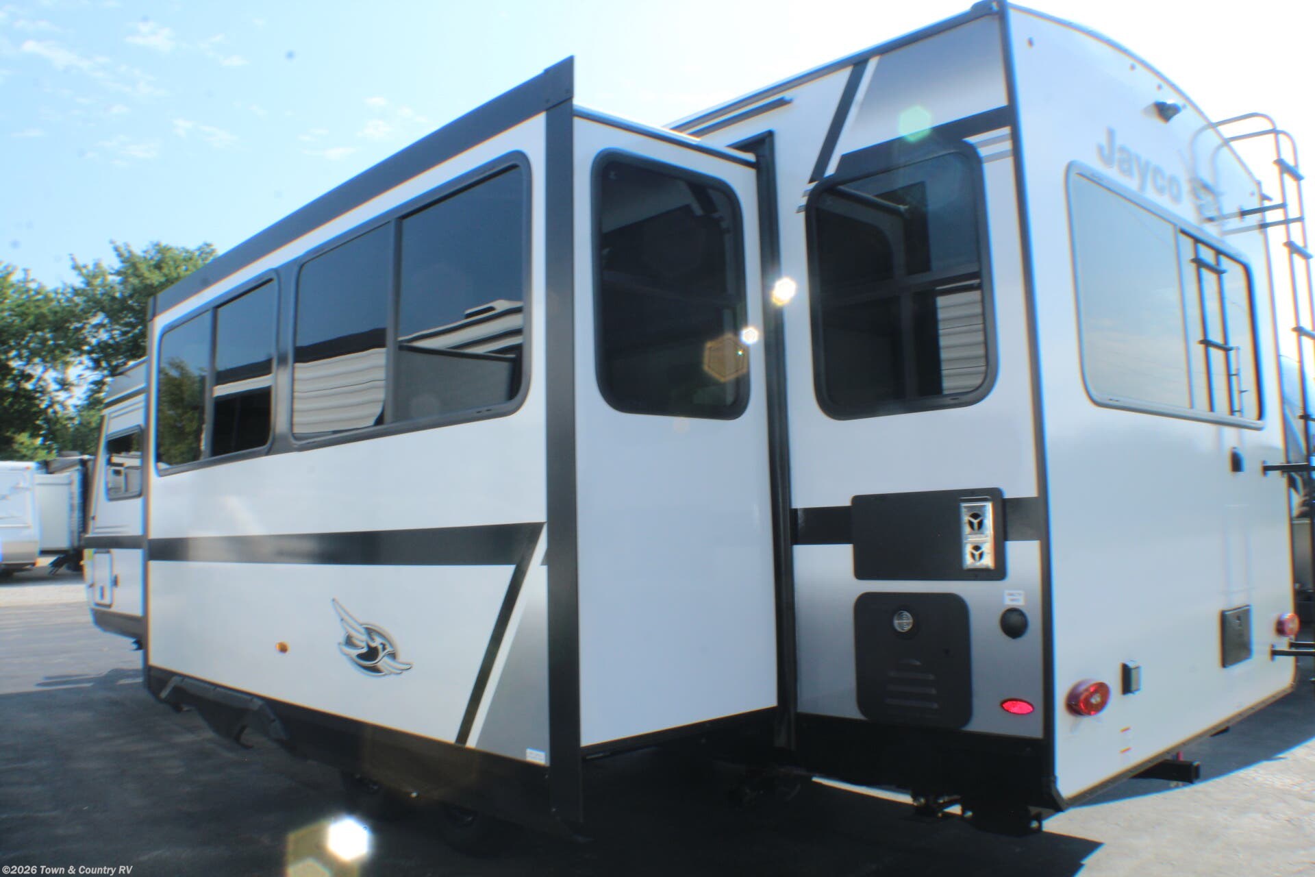 2027 Jay Feather 27MK by Jayco from Town & Country RV in Clyde, Ohio