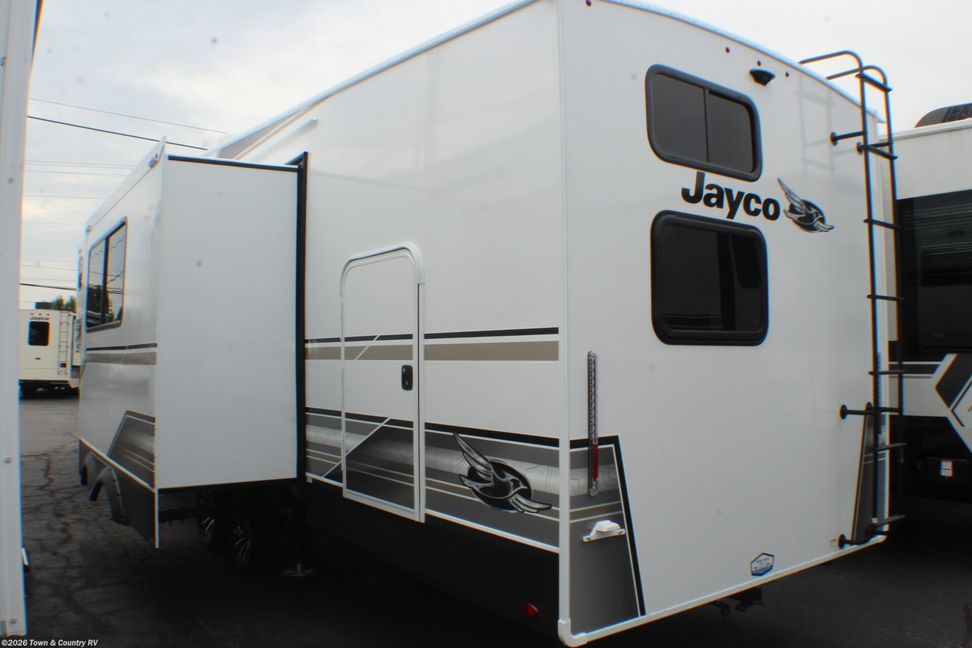 2027 Jayco Eagle 31QBH - New Fifth Wheel For Sale by Town & Country RV in Clyde, Ohio