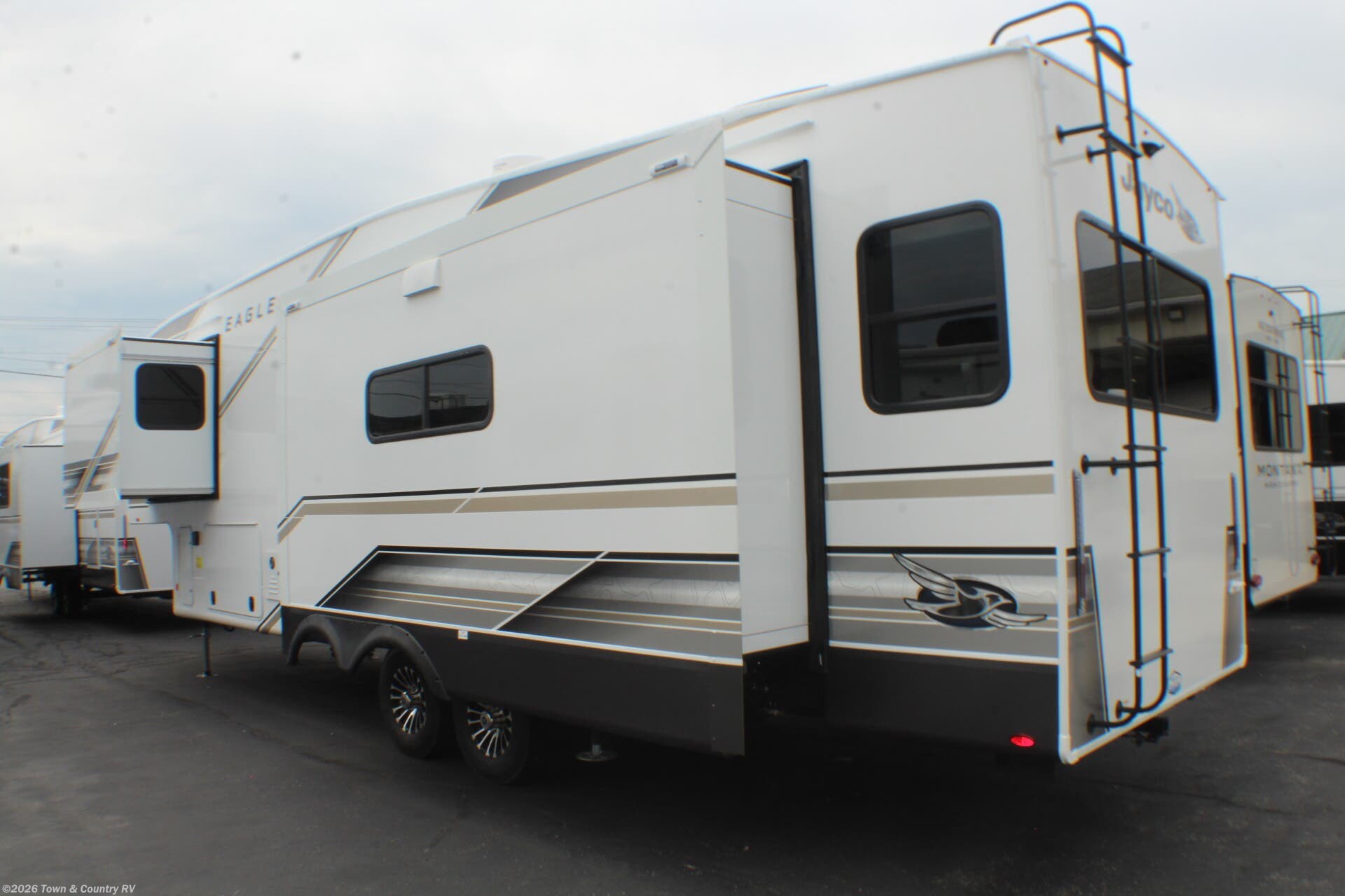 2027 Jayco Eagle 321RSTS - New Fifth Wheel For Sale by Town & Country RV in Clyde, Ohio