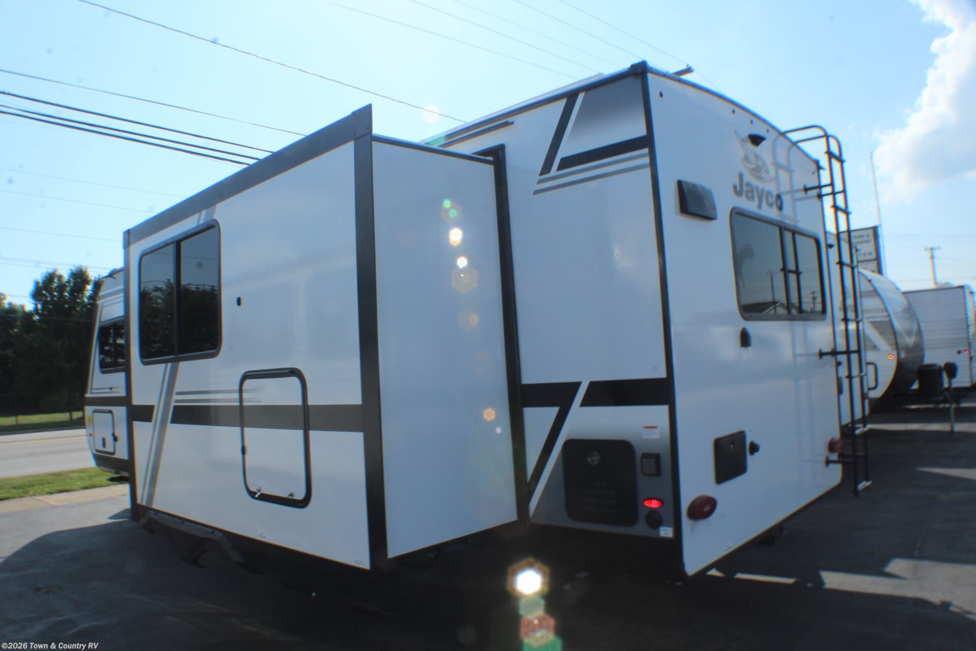 2027 Jayco Jay Feather Sport 23RK - New Travel Trailer For Sale by Town & Country RV in Clyde, Ohio