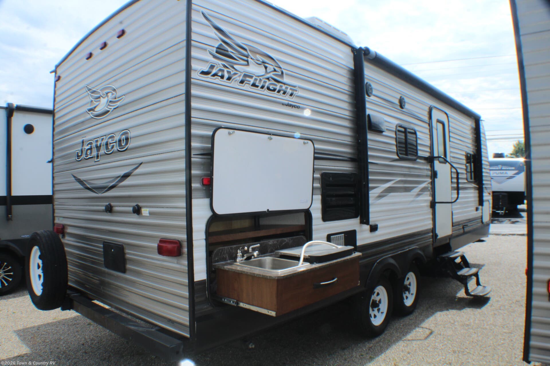 2017 Jay Flight 24RBS by Jayco from Town & Country RV in Clyde, Ohio