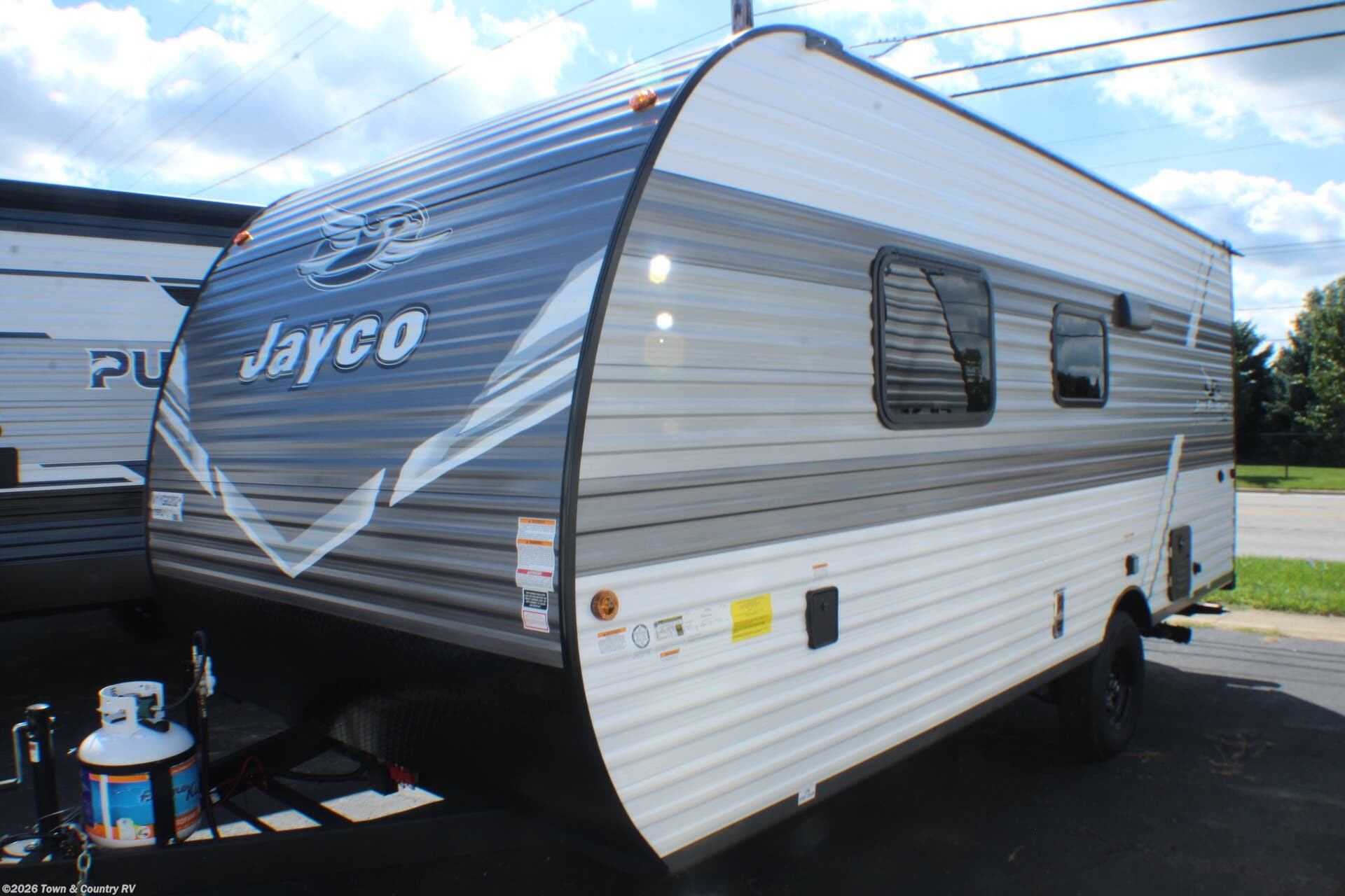 2027 Jayco Jay Flight 175FQ - New Travel Trailer For Sale by Town & Country RV in Clyde, Ohio