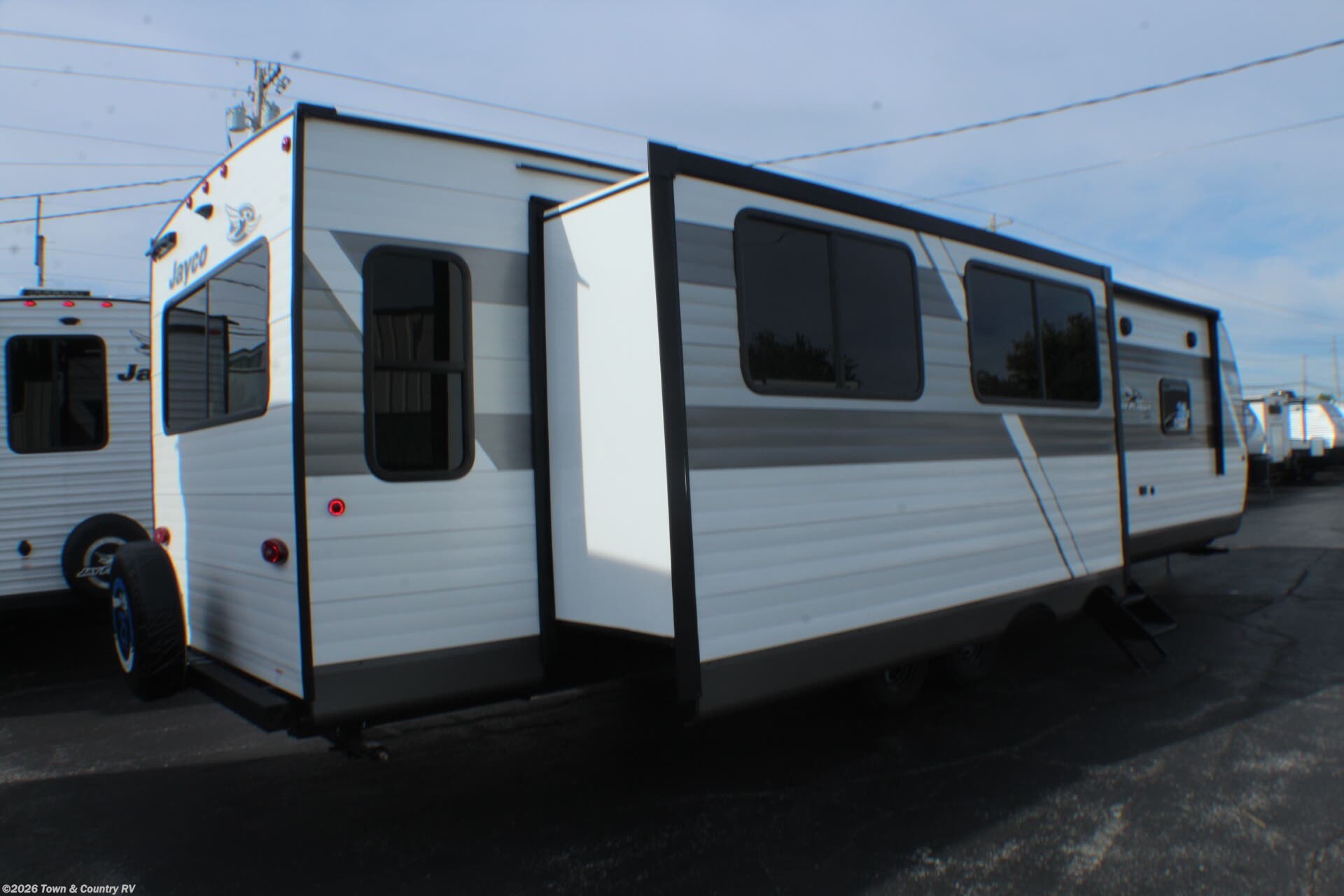 New 2027 Jayco Jay Flight 334RTS available in Clyde, Ohio