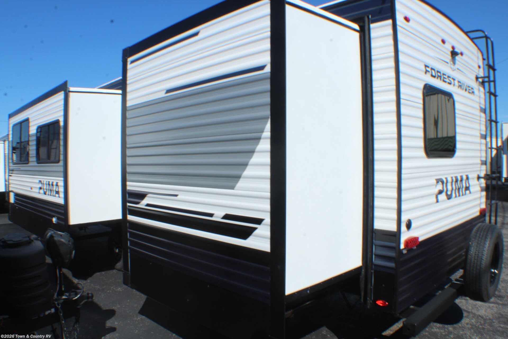 2027 Palomino Puma 31QBBH - New Travel Trailer For Sale by Town & Country RV in Clyde, Ohio