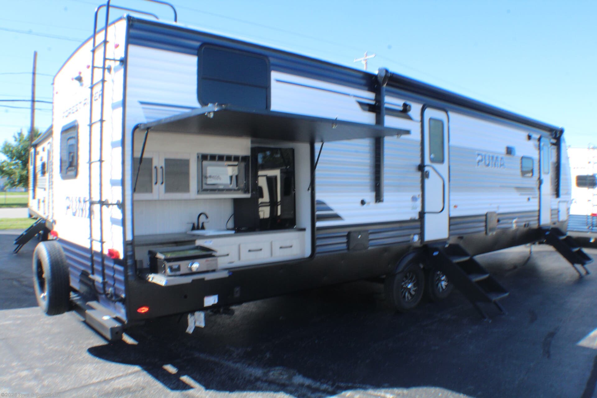 2027 Puma 31QBBH by Palomino from Town & Country RV in Clyde, Ohio