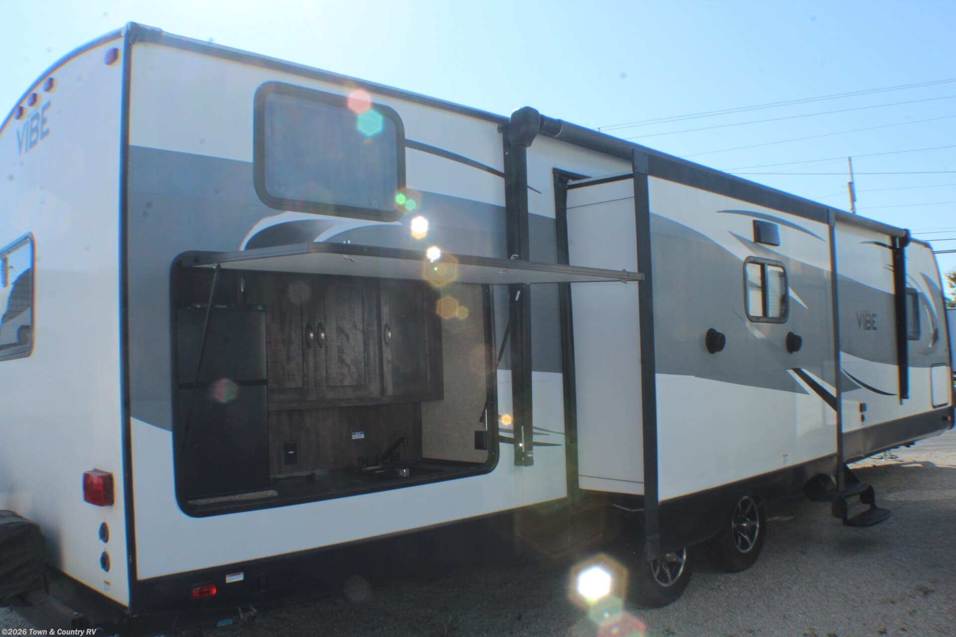 Used 2018 Forest River Vibe 313BHS available in Clyde, Ohio