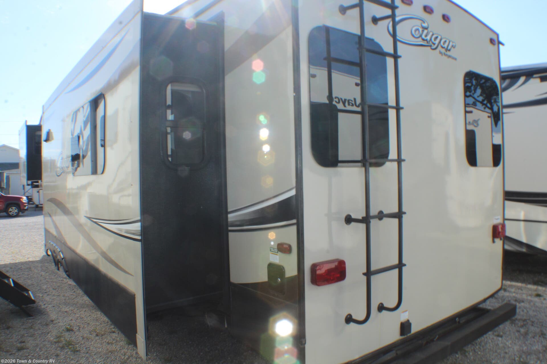 Used 2016 Keystone Cougar 327RES available in Clyde, Ohio