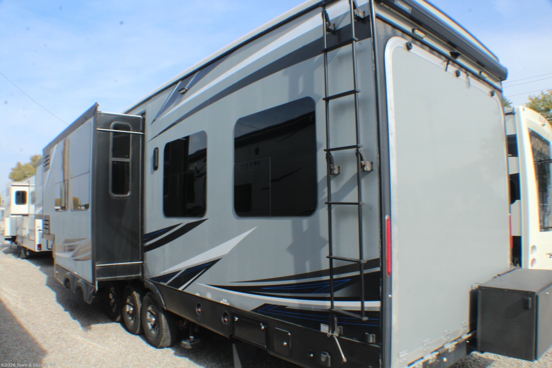 2019 Seismic 4113 by Jayco from Town & Country RV in Clyde, Ohio