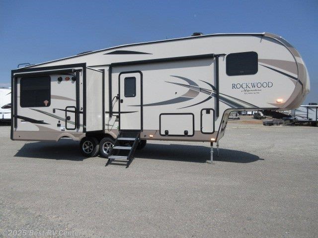2018 Forest River Rockwood Signature Ultra Lite 8289WS 50 ...