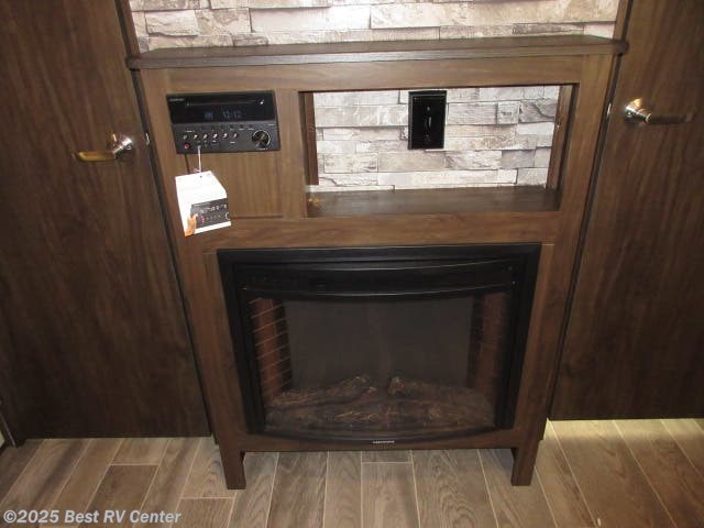 2019 Forest River Rv Cherokee Alpha Wolf 26dbh Fireplace Outdoor
