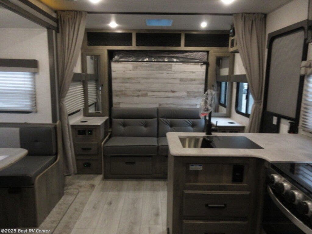 2023 Forest River Surveyor Legend Murphy Bed 240BHLE RV for Sale in