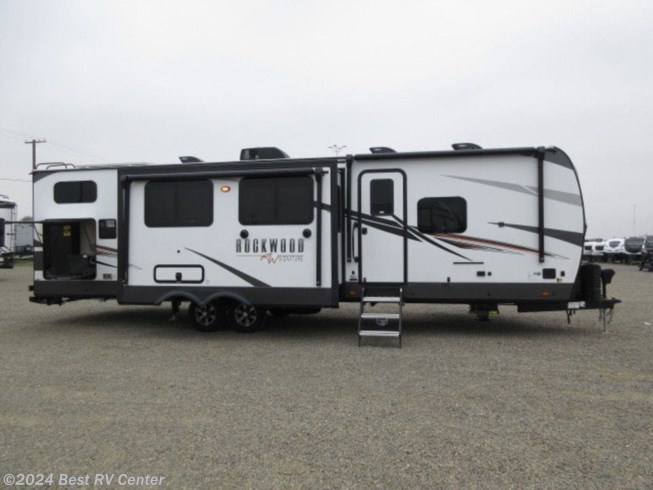 2022 Rockwood Signature 8336BH by Forest River from Best RV Center in Turlock, California