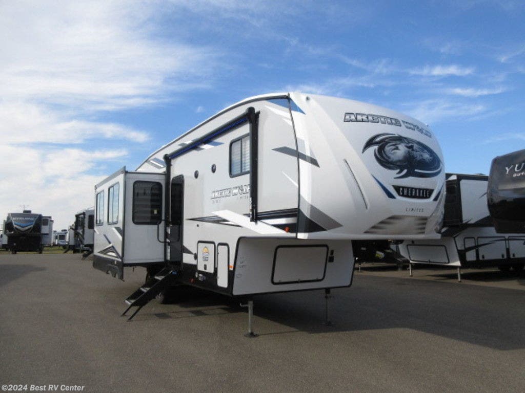 2022 Forest River Cherokee Arctic Wolf 291RL RV for Sale in Turlock, CA