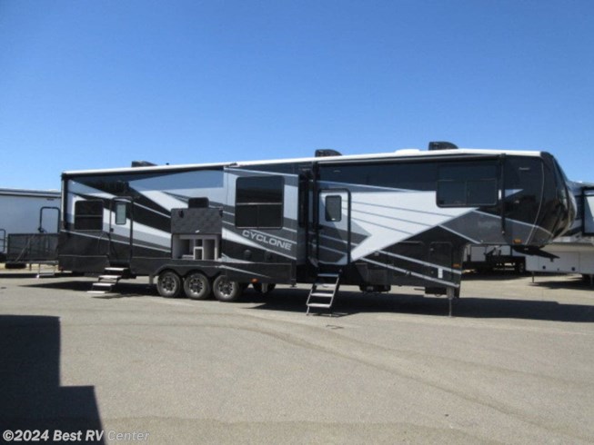 2022 Cyclone 4005 by Heartland from Best RV Center in Turlock, California