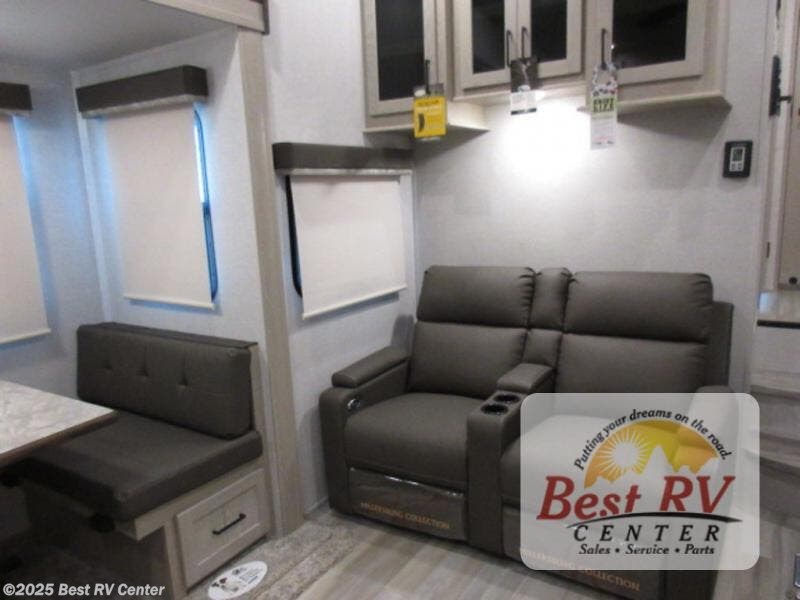 2022 Forest River Rockwood Ultra Lite 2445WS RV for Sale in Turlock, CA