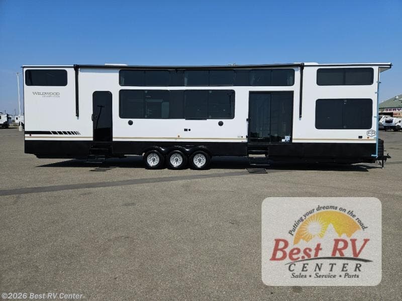 2025 Forest River Wildwood Grand Lodge 44VIEW - New Destination Trailer For Sale by Best RV Center in Turlock, California features Slideout