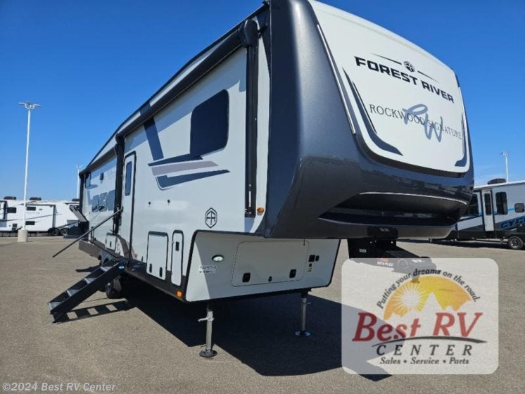 New 2025 Forest River Rockwood Signature R374DBH available in Turlock, California