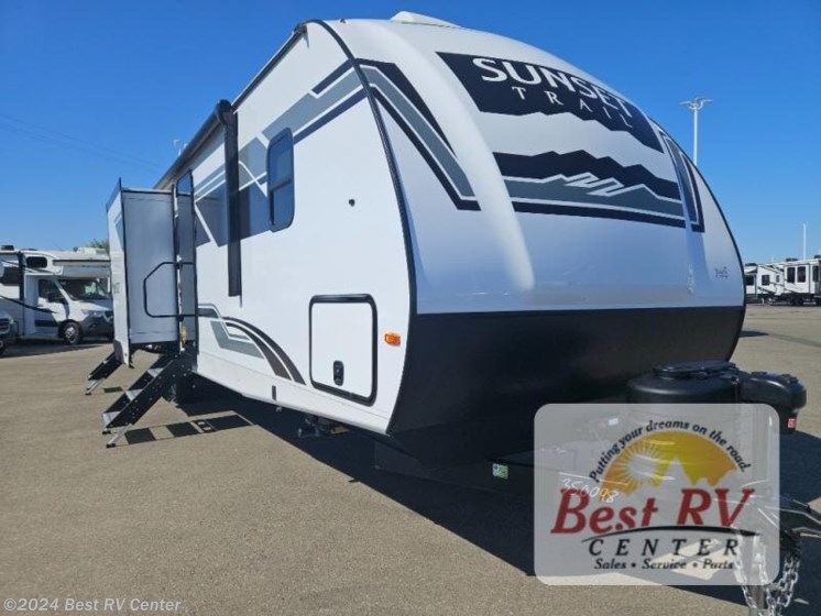 New 2025 CrossRoads Sunset Trail SS331BH available in Turlock, California