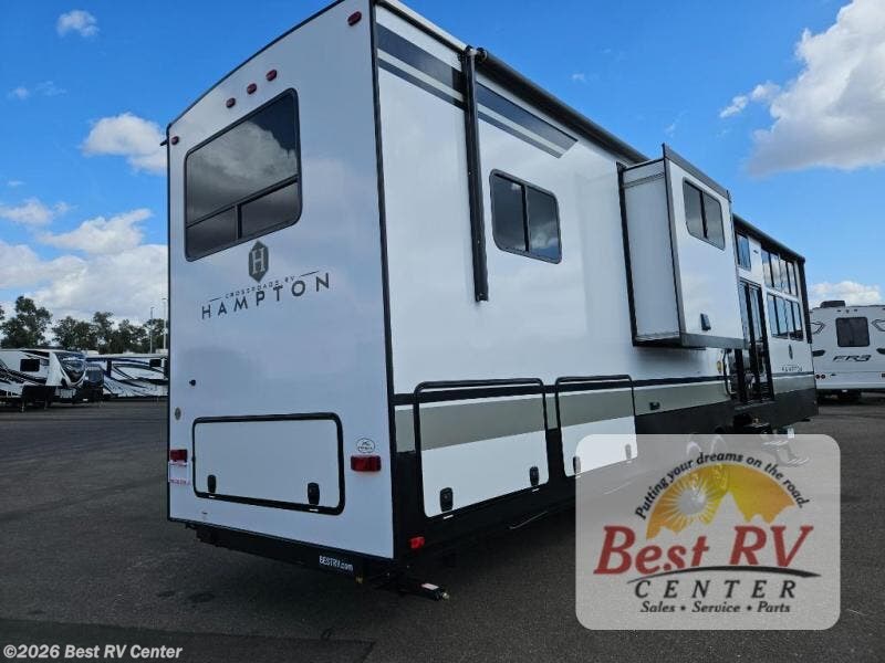 New 2025 CrossRoads Hampton 395BAM available in Turlock, California