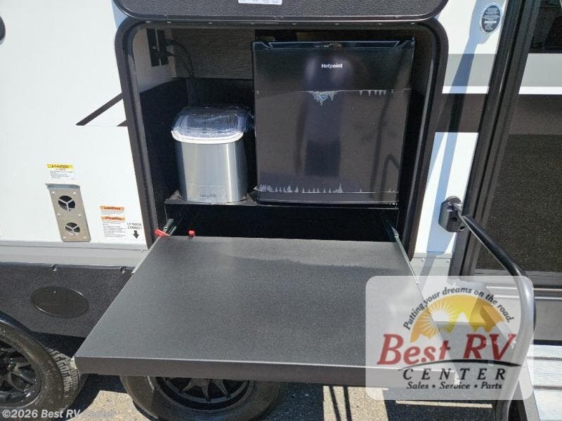 New 2025 Forest River Cherokee Alpha Wolf 23DBH available in Turlock, California