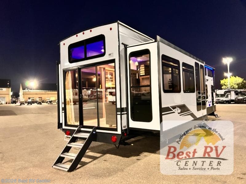 New 2026 Forest River Cherokee Timberwolf Black Label 39JMBL available in Turlock, California