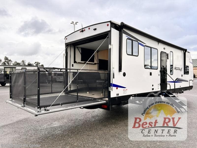 New 2026 Forest River Vengeance Rogue SUT 25SUT available in Turlock, California