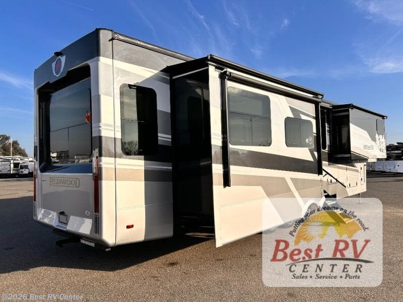New 2026 Redwood RV Redwood 412GK available in Turlock, California