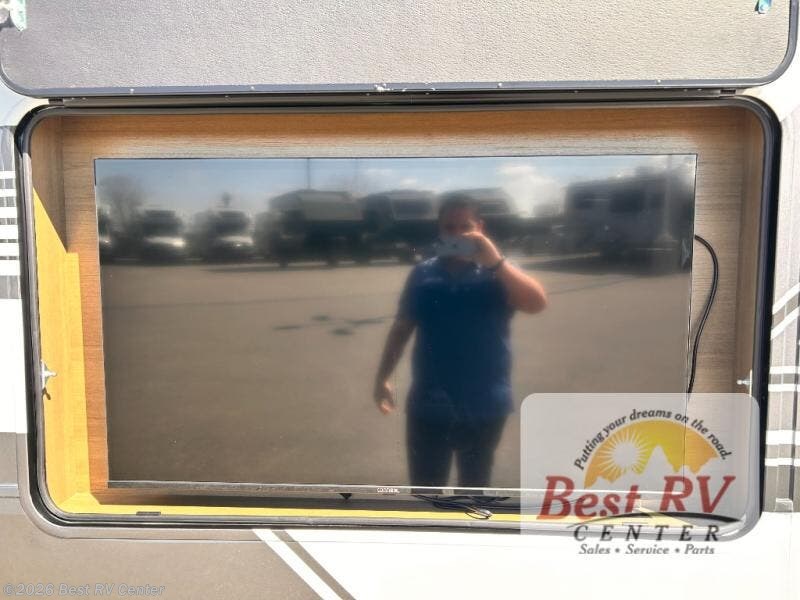 2026 Fuzion 442 by Keystone from Best RV Center in Turlock, California