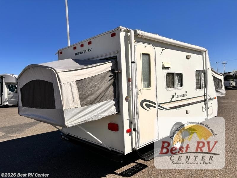 Used 2000 Fleetwood Wilderness 717B available in Turlock, California