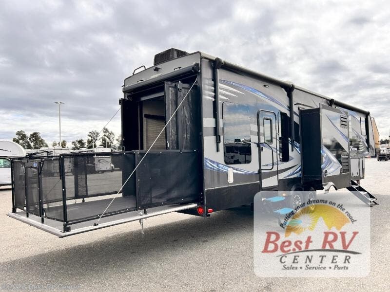 Used 2015 Keystone Fuzion 345 chrome available in Turlock, California
