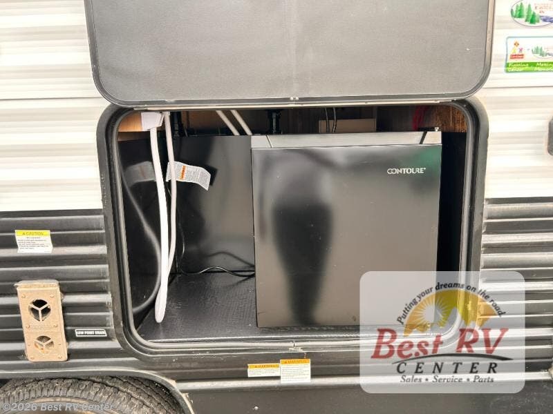 Used 2024 Forest River Cherokee Grey Wolf 23DBH available in Turlock, California