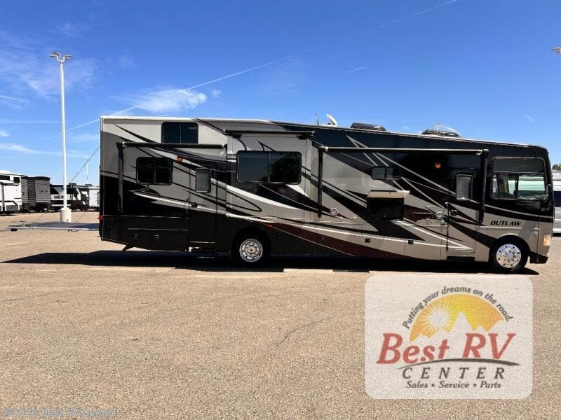 2013 Outlaw 37MD by Thor Motor Coach from Best RV Center in Turlock, California