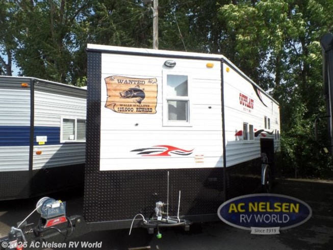 2020 Ice Castle Ice Castle Fish Houses 17 Outlaw Rv For Sale In Shakopee Mn 55379 30625 Rvusa Com Classifieds