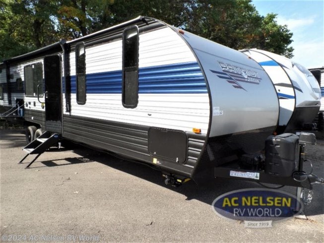 New 2022 Forest River Cherokee Grey Wolf 29BRB available in Shakopee, Minnesota