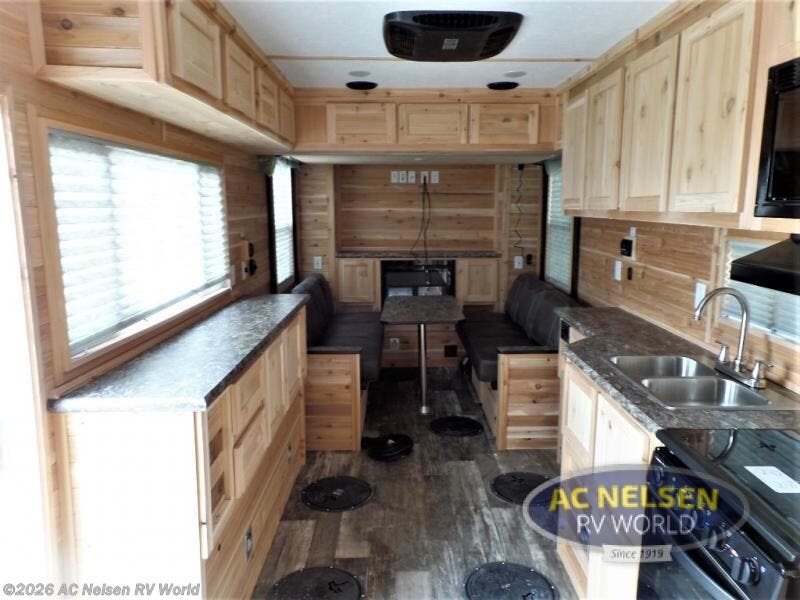 2024 Ice Castle ICE CASTLE FISH HOUSE 21V HYBRID EXTREME III RV for Sale in Shakopee, MN 55379
