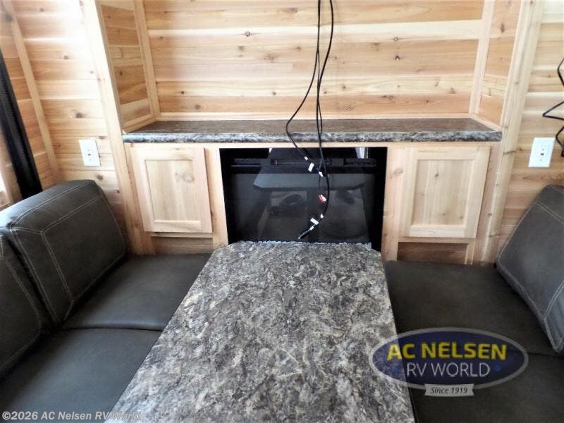 2024 Ice Castle ICE CASTLE FISH HOUSE 21V HYBRID EXTREME III RV for Sale in Shakopee, MN 55379