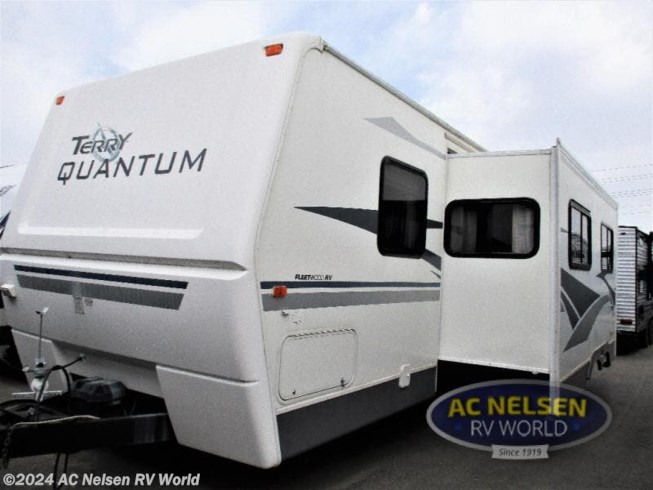 2004 Fleetwood Terry 270FQS - Used Travel Trailer For Sale by AC Nelsen RV World in Shakopee, Minnesota