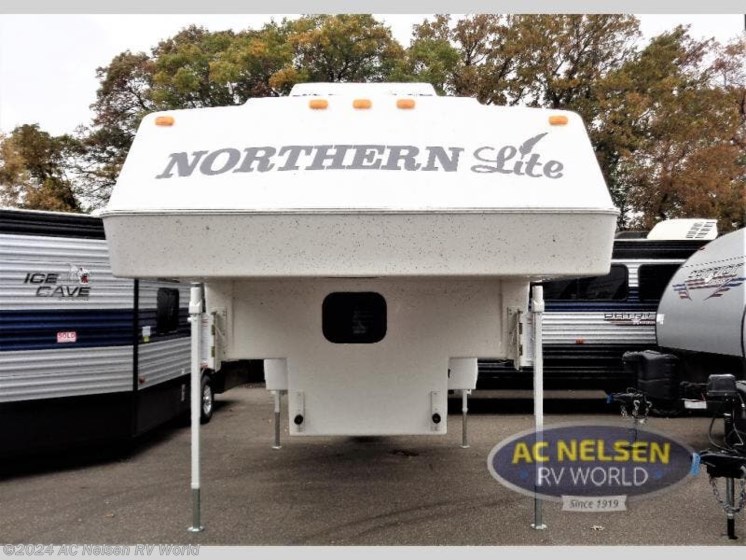 New 2023 Northern Lite Special Edition Series 9-6SEWB available in Shakopee, Minnesota